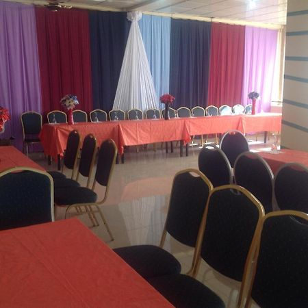 Weaver'S Hotel Abuja Exterior photo