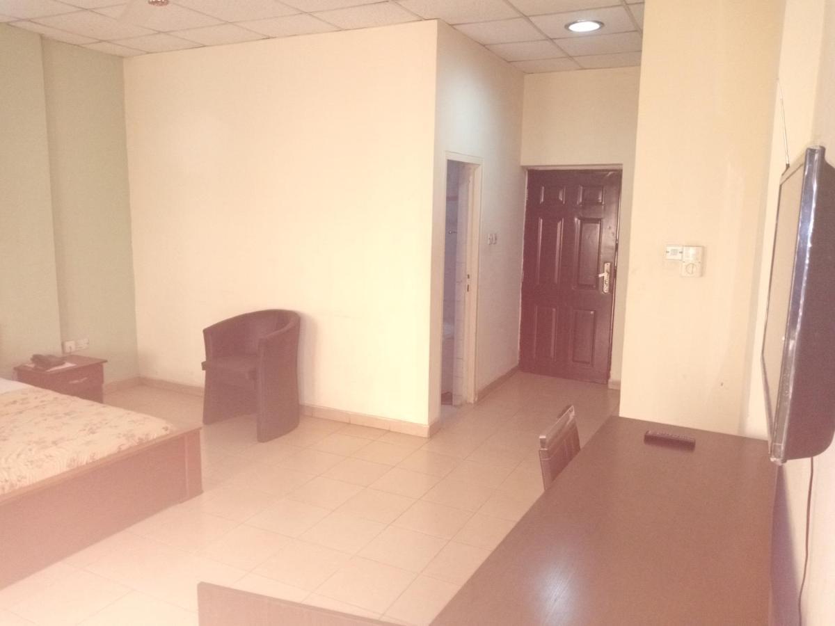 Weaver'S Hotel Abuja Exterior photo